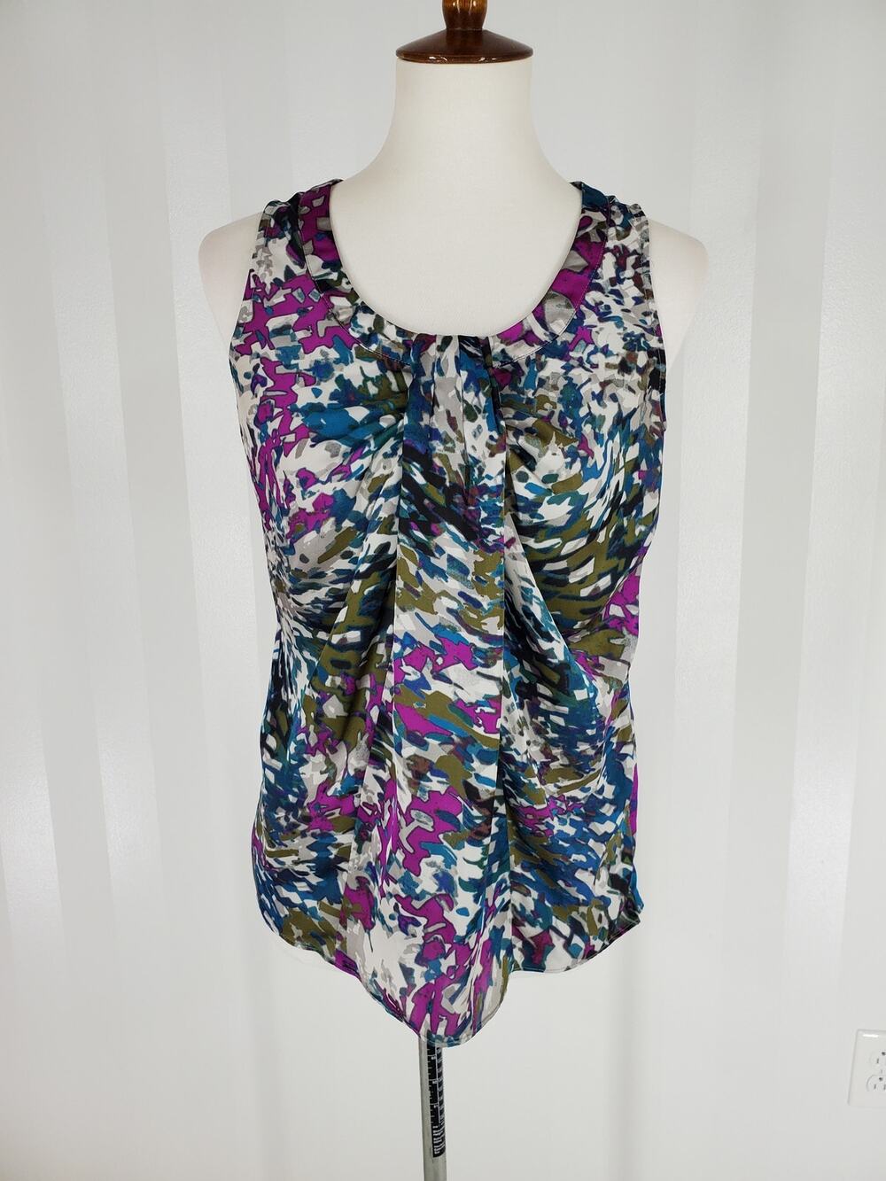 AK Anne Klein Women’s Sleeveless Multicolor Abstract Pleated Front Blouse Sz S
